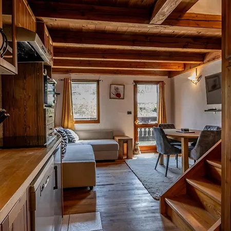 Appartement Balcon De L'arve- Charming Duplex In Centre Chamonix